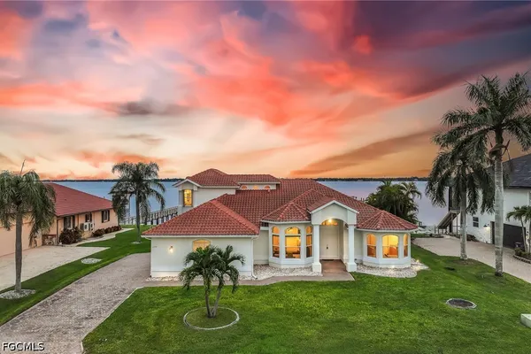 6140 RIVER SHORE CT