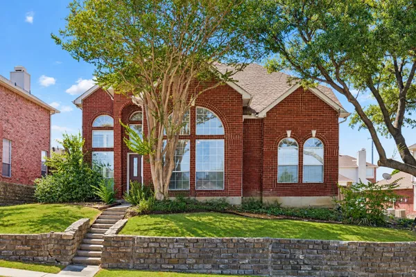 1604 BENNINGTON DR