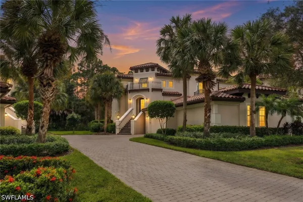 28560 CALABRIA CT 201