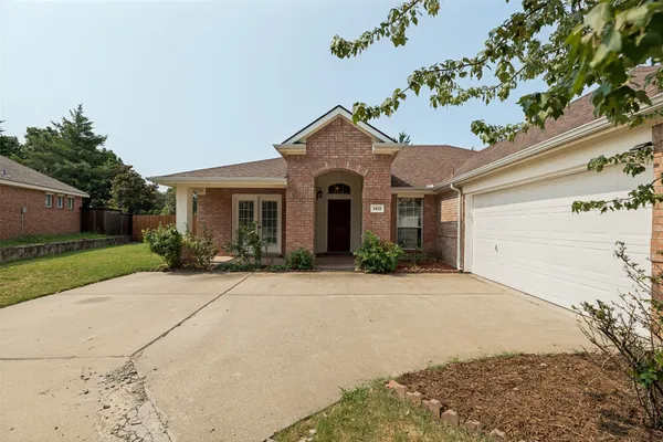 1412 SLEEPY HOLLOW DR