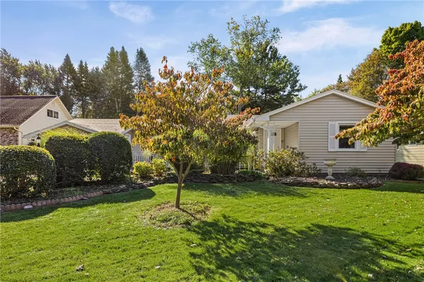 197 WILLOWEN DR