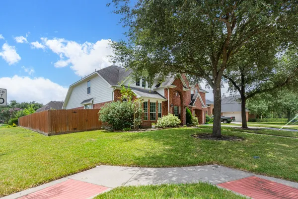 8503 GLENN LEIGH DR