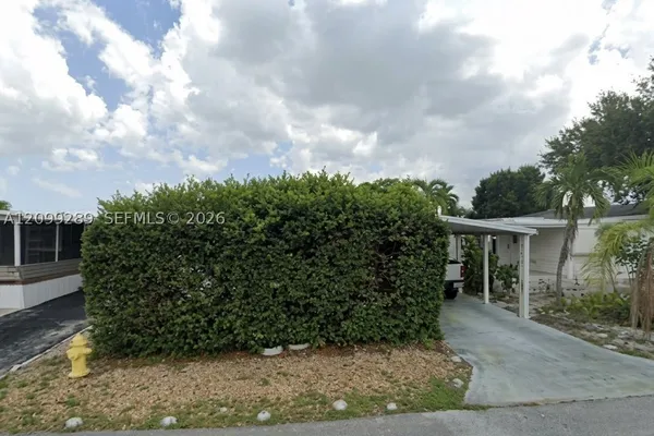 5550 SW 32ND TER