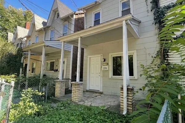 226 FLOWERS AVE