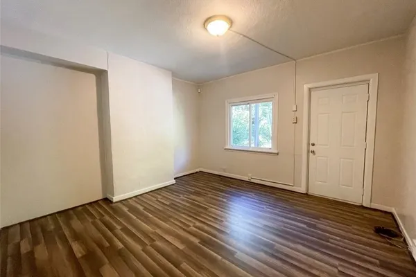 226 FLOWERS AVE