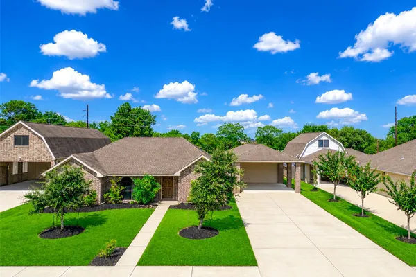 6514 MARBLE FALLS LN