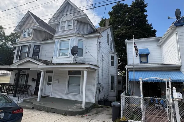 212 N GREENWOOD ST