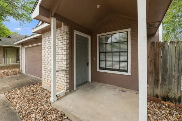 12323 EMERY OAKS RD