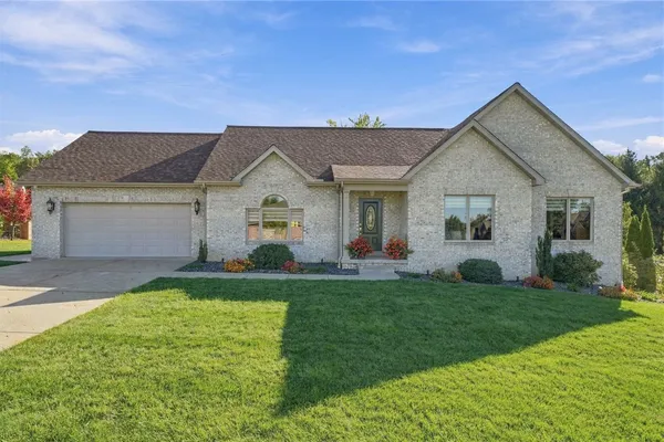 512 BIRCHWOOD CT