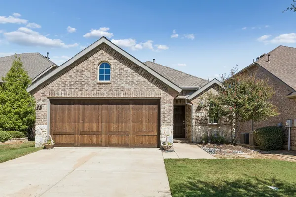 421 CATHERINE LN
