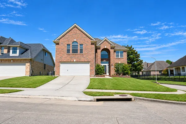 122 MARINA OAKS DR