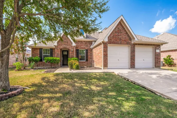 2416 MORNING DEW DR