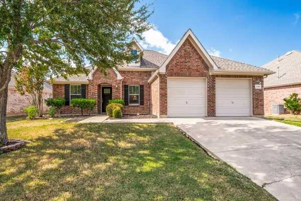 2416 MORNING DEW DR