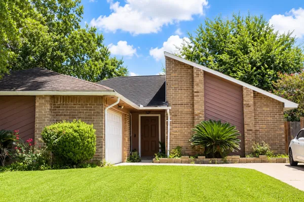 6511 LA VIOLETTA DR