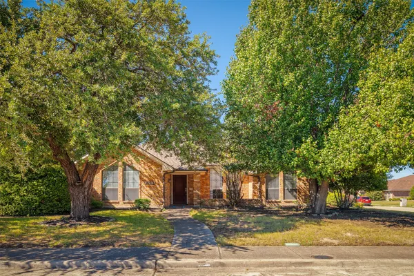 2153 LOS RIOS BLVD