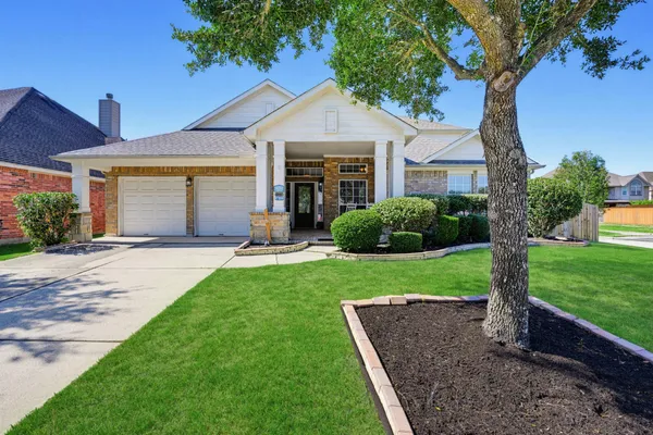 2521 TWISTING PINE CT