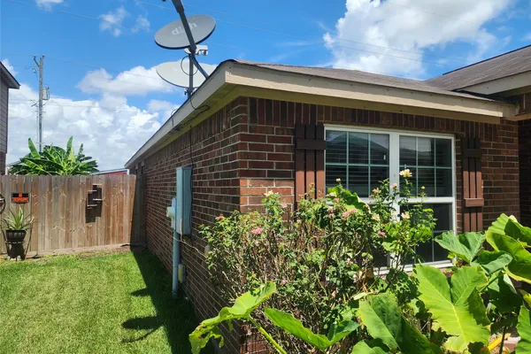 338 APACHE FIELD LN