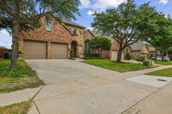 6412 FALCON RIDGE LN