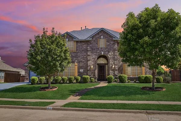 810 DRIFTWOOD DR