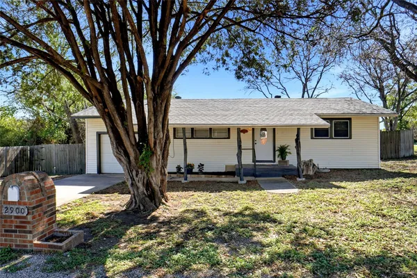 2900 BROADVIEW DR