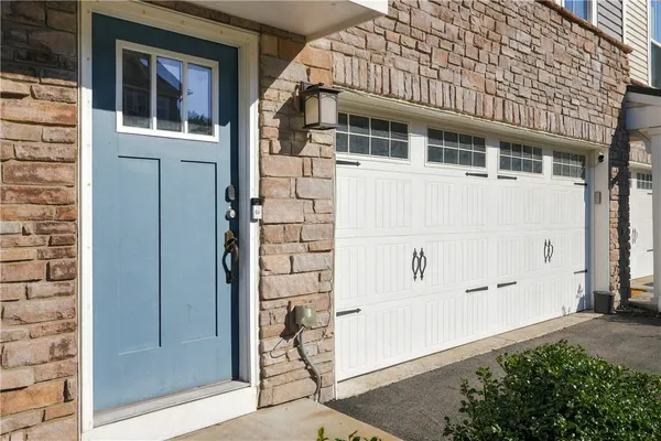 139 CURTIS CT