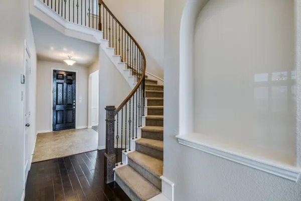 2405 PLAYA DEL MAR DR