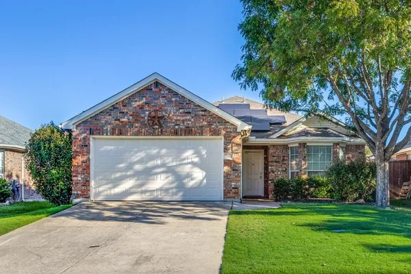 2616 EMERALD LN