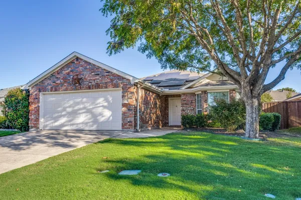 2616 EMERALD LN