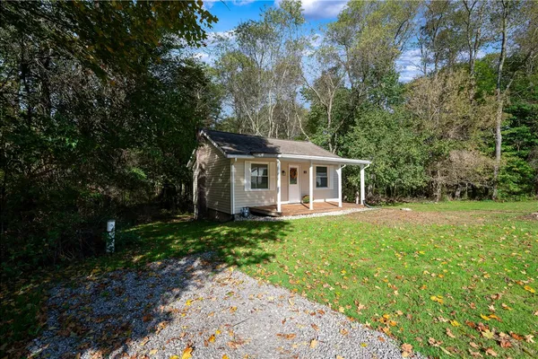 61 MCMILLAN RD