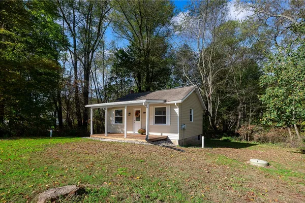 61 MCMILLAN RD