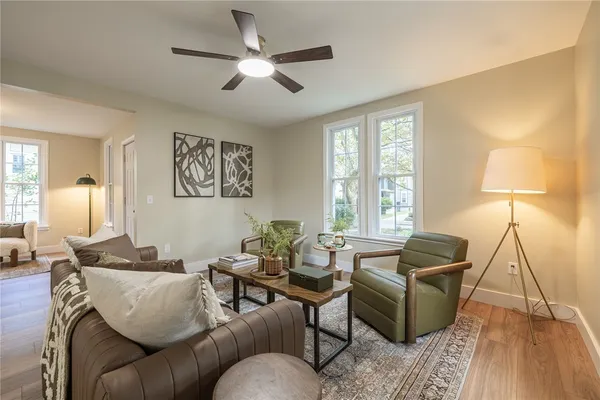 98 GLENDALE PARK