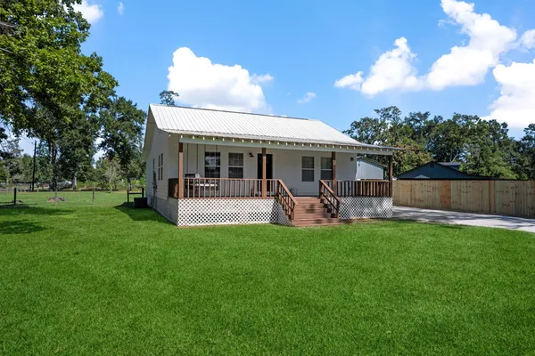 319 COUNTY RD 2218