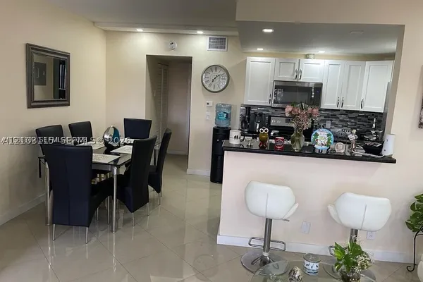3200 NE 7TH CT 306C