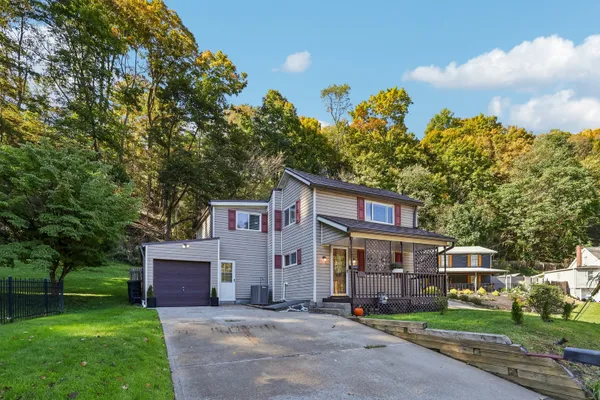 225 CAMP HORNE RD