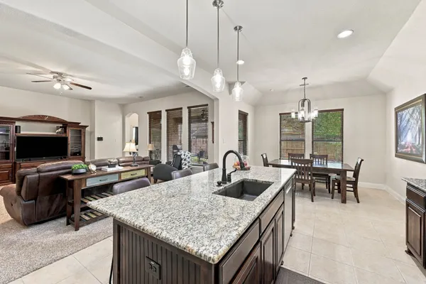 438 SALT CEDAR DR