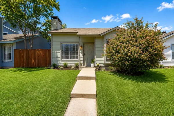 10319 WATERBURY DR