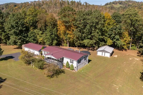 267 CREEK HILL RD