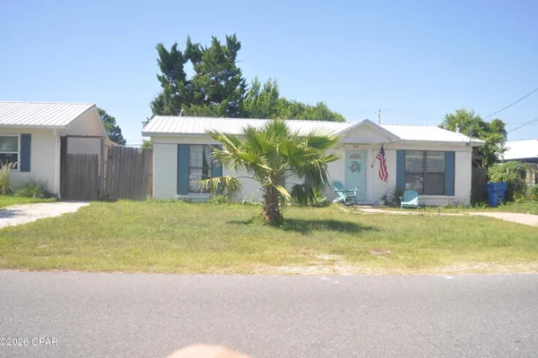 335 GARDENIA ST