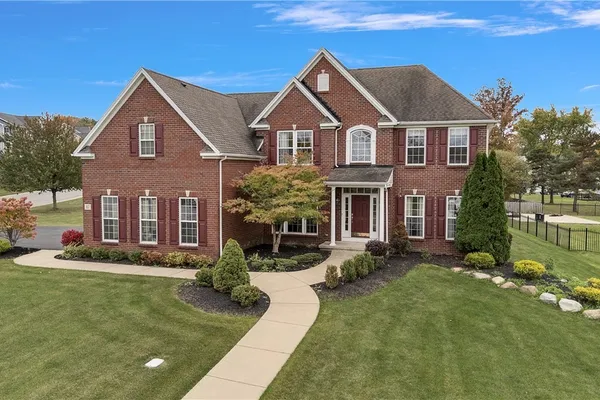 67 BREEZEWOOD DR