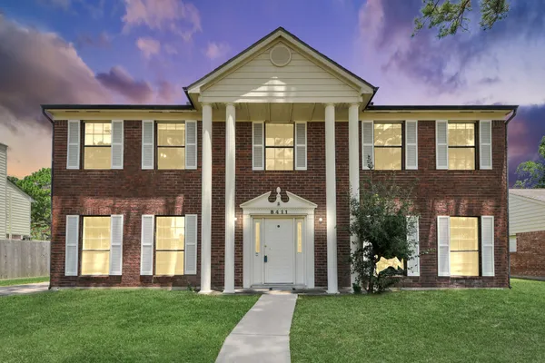 8411 SUNNY RIDGE DR