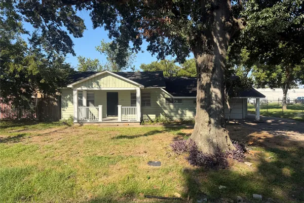 2434 OLEANDER DR