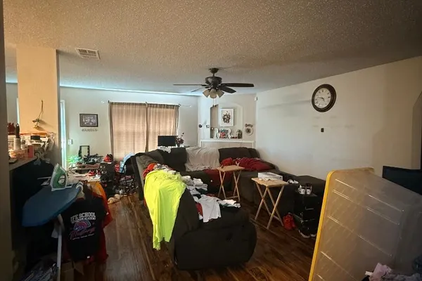 1603 LAKESIDE DR