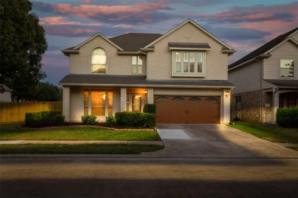 3303 VILLAGE POND LN