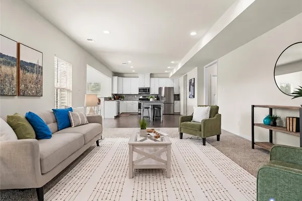 16866 WHITE DAISY LOOP