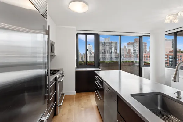275 W 96TH ST 20G