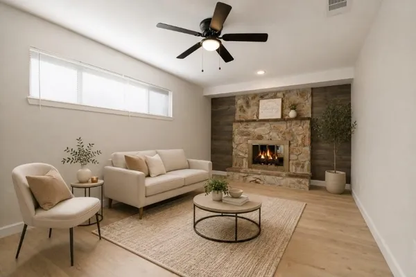 110 W MARGUERITA DR