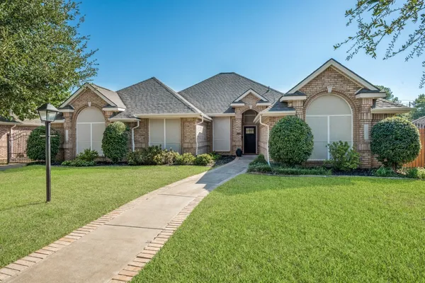 1500 FOREST MEADOWS CT