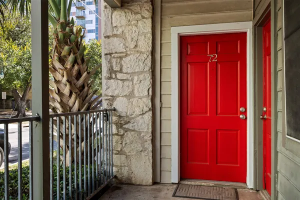 2529 RIO GRANDE ST 72