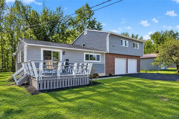 212 ANDREWS SHORE RD