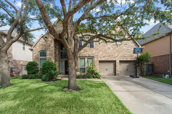 9819 ST ROMAIN DR
